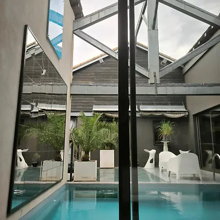 Be Loft Pool & Avignon