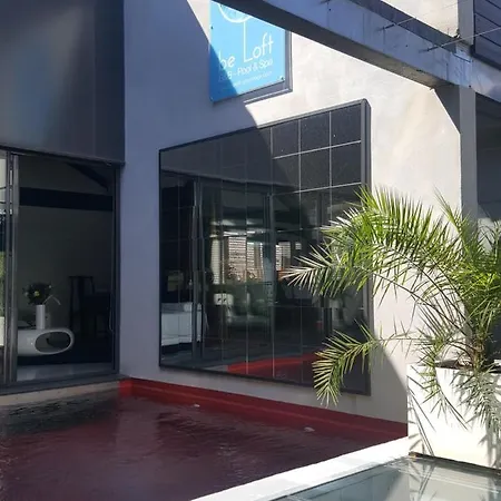 Couette-café Be Loft Pool &
