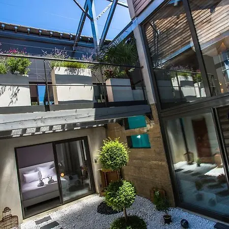 Couette-café Be Loft Pool & 2*