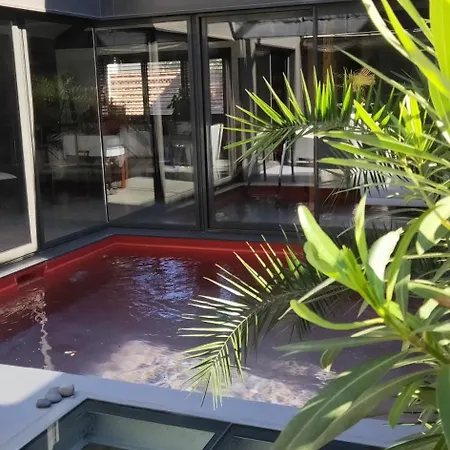 Couette-café Be Loft Pool & Avignon