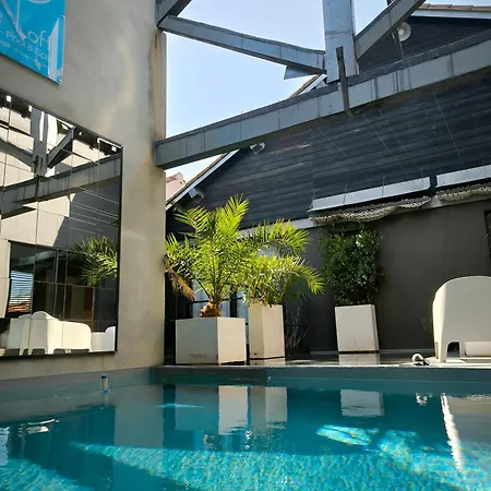 Be Loft Pool & 2*