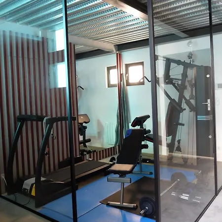 Be Loft Pool & 2* Avignon