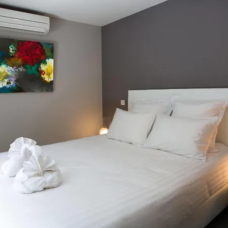 Be Loft Pool & Couette-café Avignon
