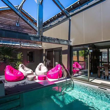 Be Loft Pool & Couette-café Avignon