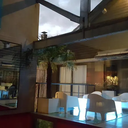 Couette-café Be Loft Pool & Avignon